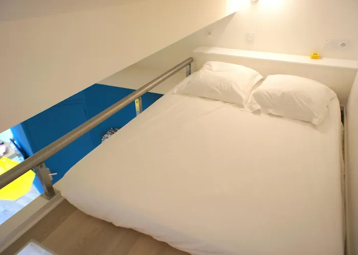 Superbe Studio Vieux Nice - calme et climatisé