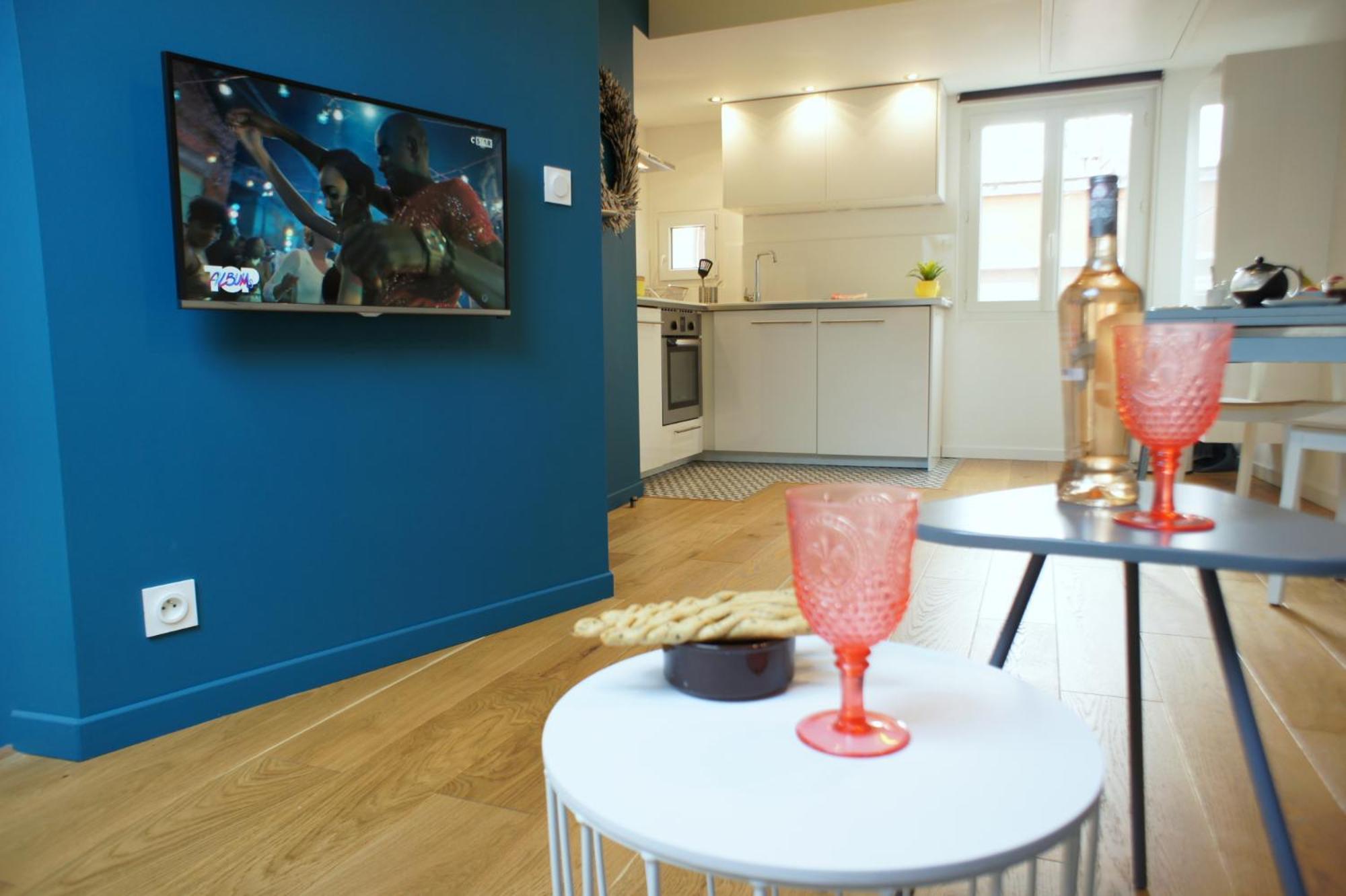 Appartement Ze Perfect Place - Superbe Vieux - Calme Et Climatise Nice